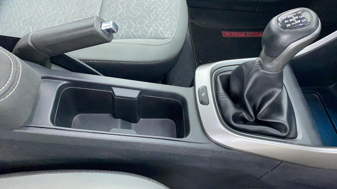 2020 Tata ALTROZ XZ 1.2, Petrol, Manual, 10,219 km, Gear Lever