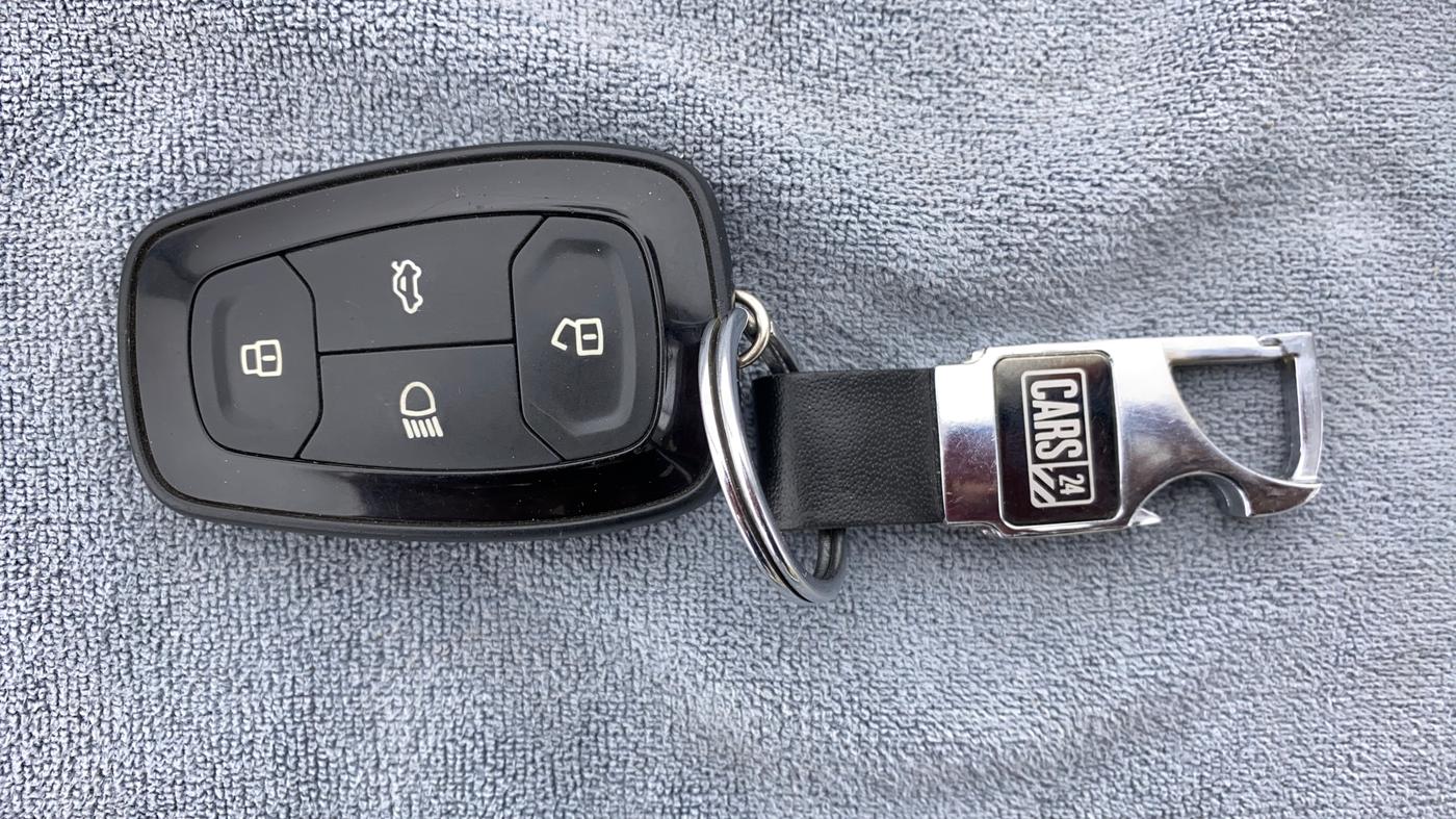 2020 Tata ALTROZ XZ 1.2, Petrol, Manual, 10,219 km, Key Close Up