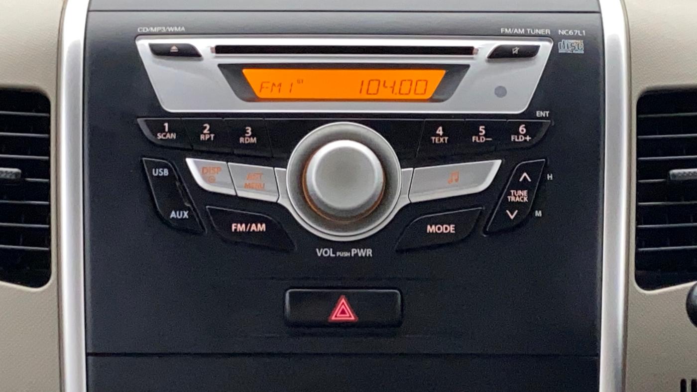 2015 Maruti Wagon R 1.0 VXI, Petrol, Manual, 31,305 km, Infotainment System