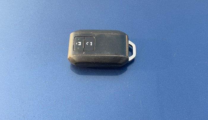 2019 Maruti Baleno ALPHA PETROL 1.2, Petrol, Manual, 1,05,514 km, Key Close Up