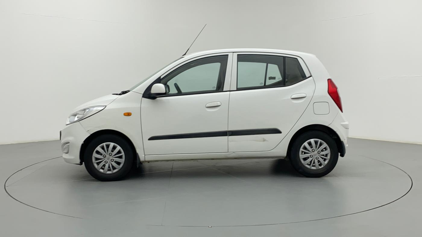 2016 Hyundai i10 SPORTZ 1.1 IRDE2, Petrol, Manual, 26,628 km, Left Side