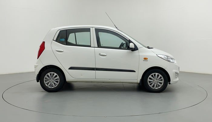 2016 Hyundai i10 SPORTZ 1.1 IRDE2, Petrol, Manual, 26,628 km, Right Side
