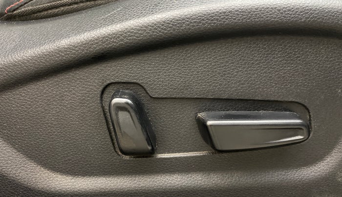 2019 KIA SELTOS GTX PLUS 1.4 PETROL, Petrol, Manual, 96,091 km, Driver Side Adjustment Panel