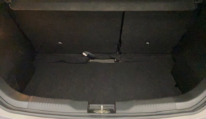 2022 Maruti IGNIS DELTA 1.2, Petrol, Manual, 14,754 km, Boot Inside