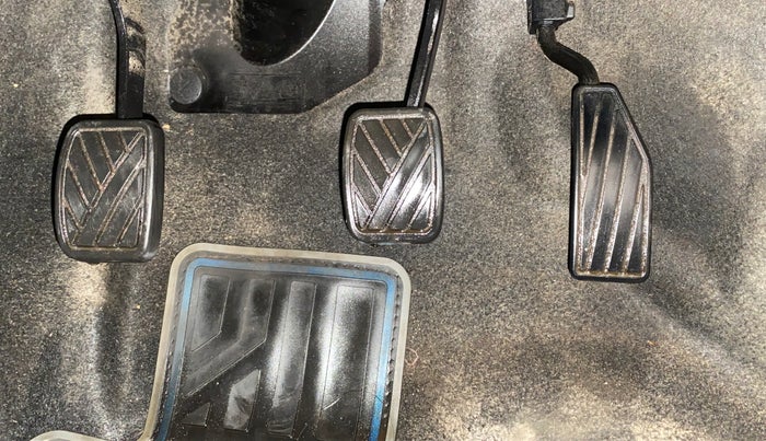 2022 Maruti IGNIS DELTA 1.2, Petrol, Manual, 14,754 km, Pedals