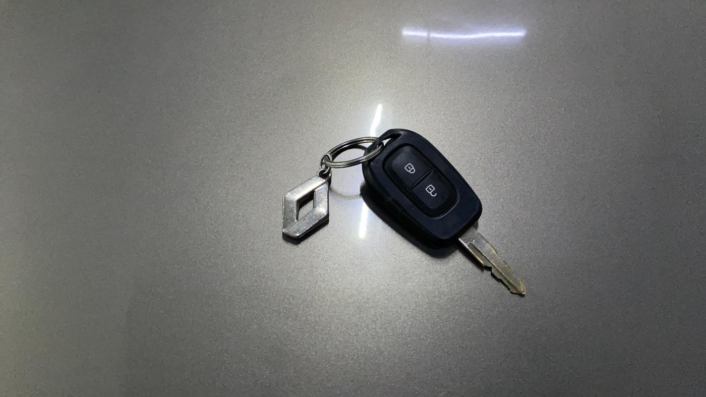 2019 Renault Kwid RXT 1.0 AMT (O), Petrol, Automatic, 50,648 km, Key Close Up