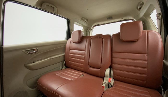 2013 Maruti Ertiga VXI, Petrol, Manual, 99,480 km, Right Side Rear Door Cabin