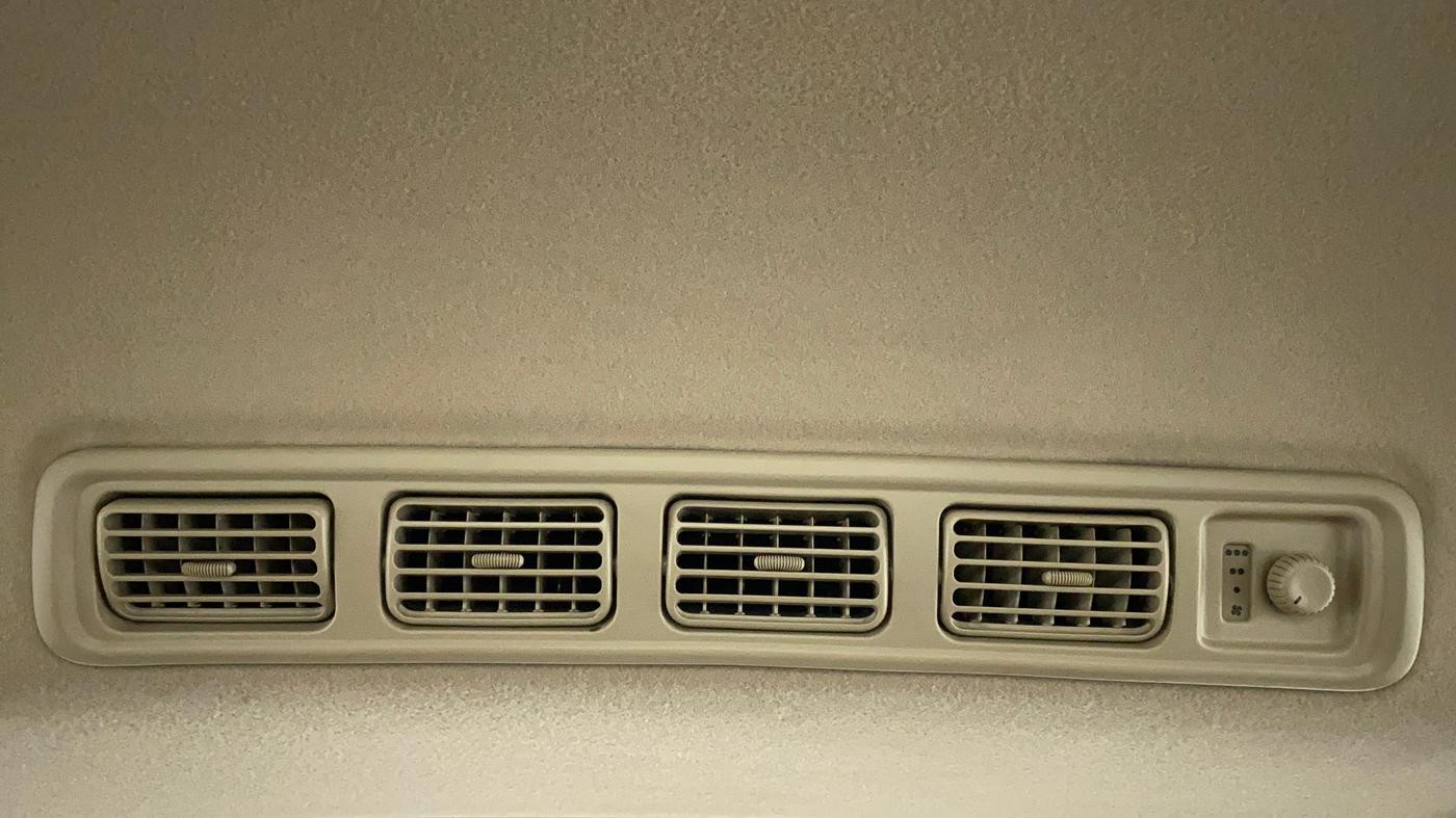 2013 Maruti Ertiga VXI, Petrol, Manual, 99,480 km, Rear AC Vents