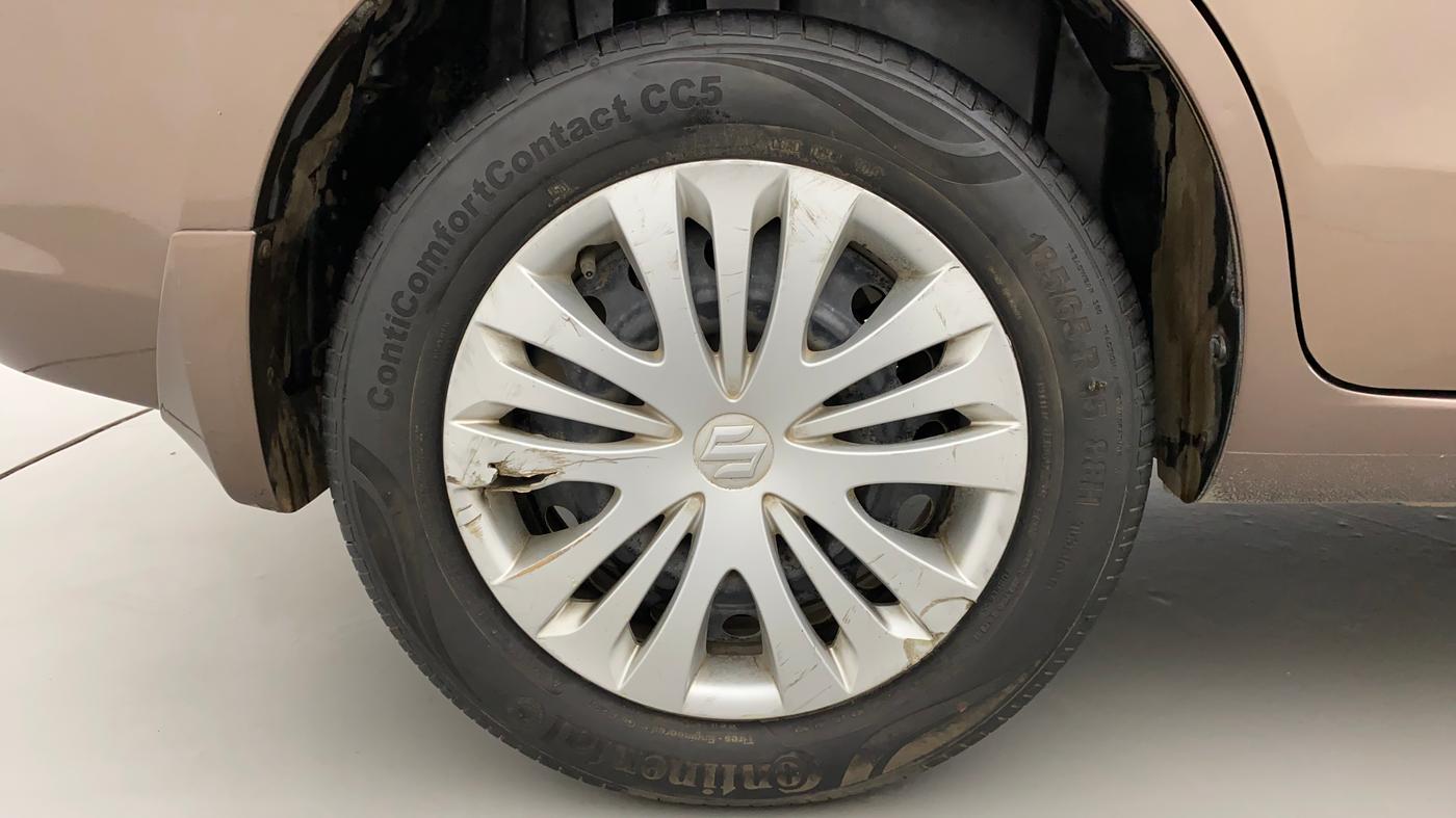 2013 Maruti Ertiga VXI, Petrol, Manual, 99,480 km, Right Rear Wheel
