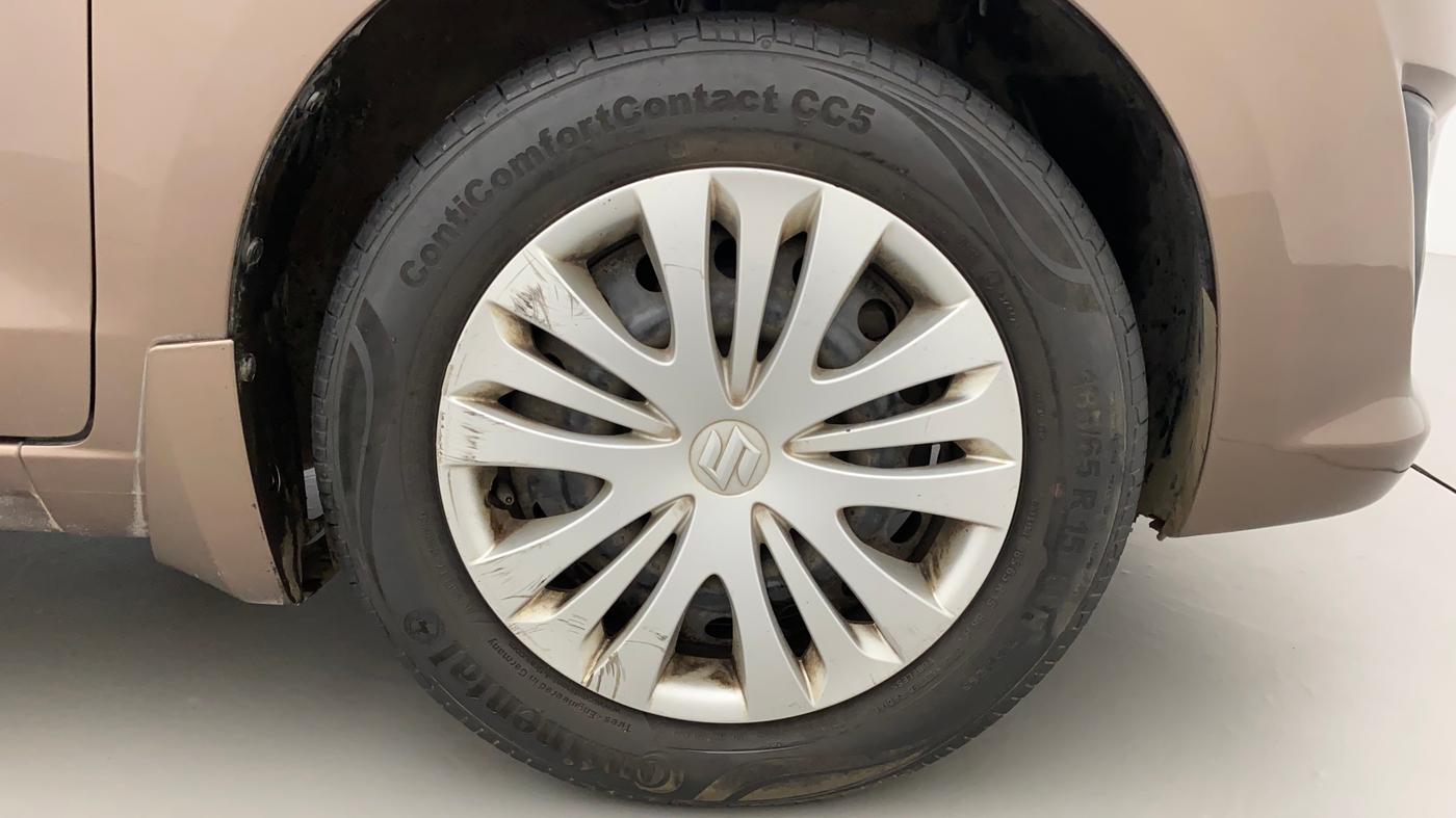2013 Maruti Ertiga VXI, Petrol, Manual, 99,480 km, Right Front Wheel