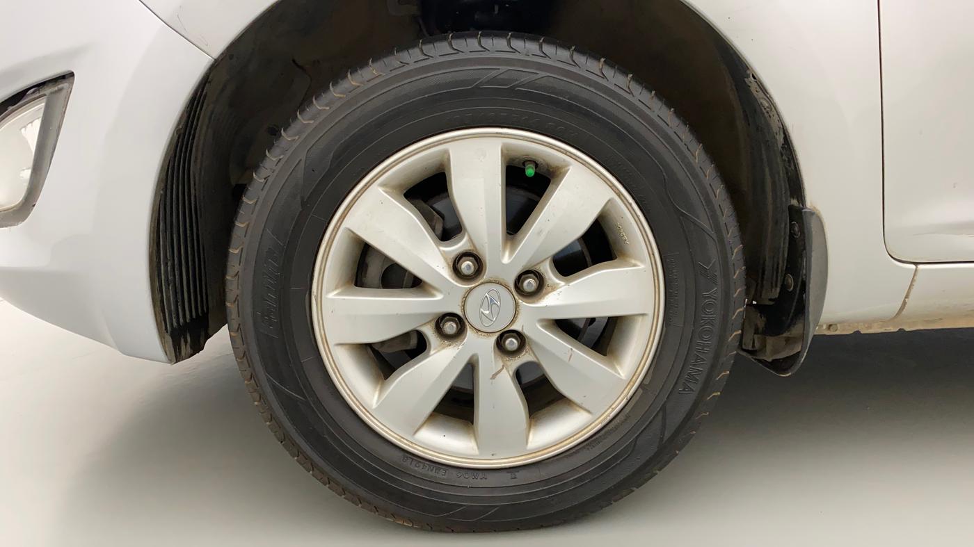 2012 Hyundai i20 SPORTZ 1.4 CRDI, Diesel, Manual, 1,01,771 km, Left Front Wheel