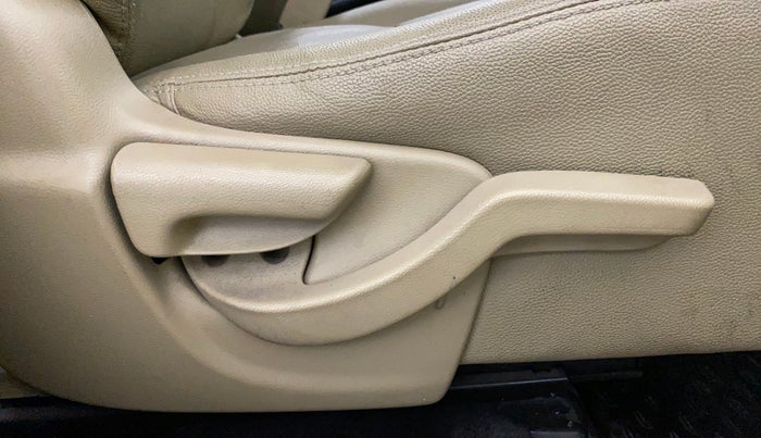 2014 Honda Amaze 1.2L I-VTEC S, Petrol, Manual, 71,263 km, Driver Side Adjustment Panel