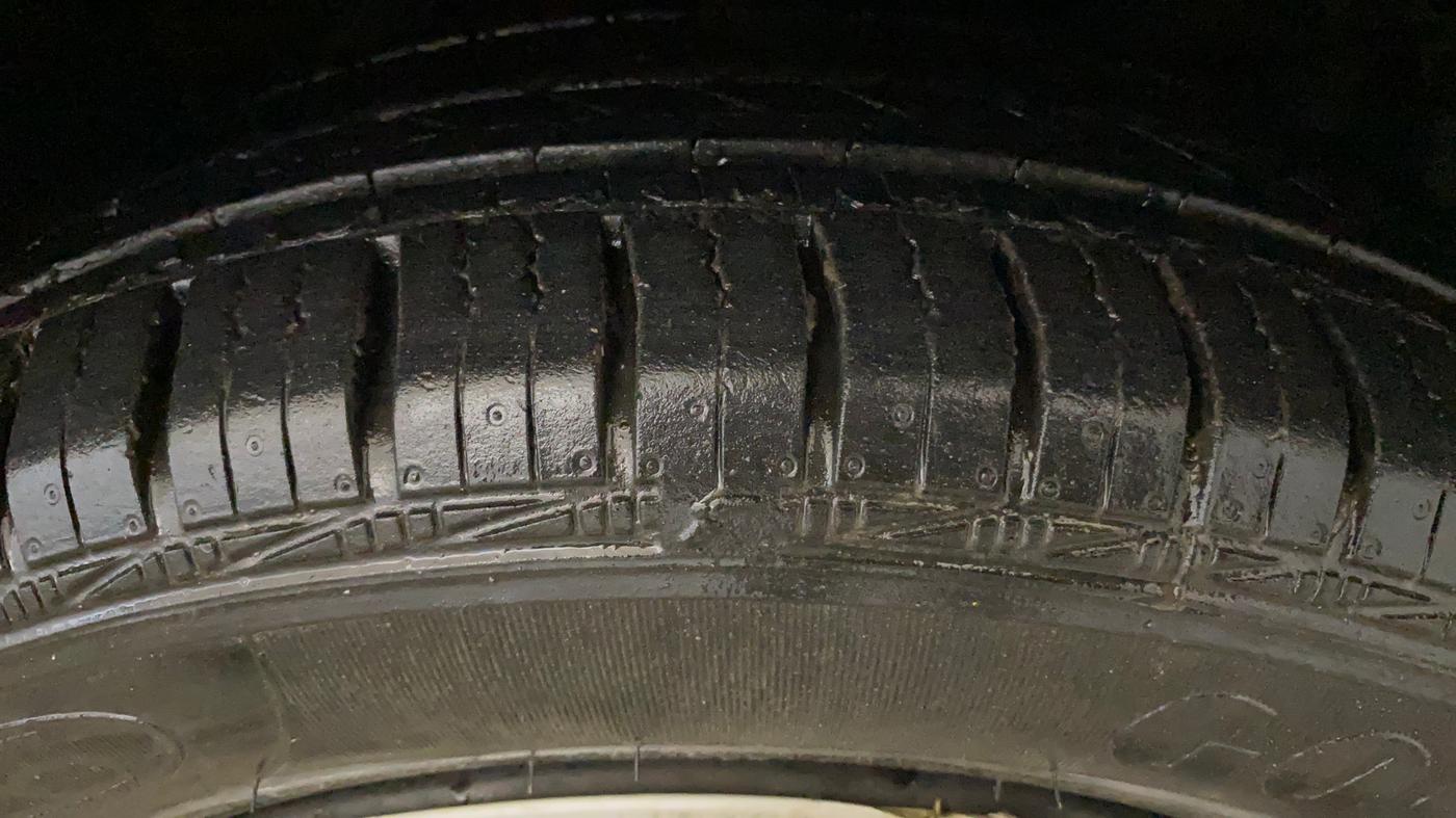 2014 Honda Amaze 1.2L I-VTEC S, Petrol, Manual, 71,178 km, Right Front Tyre Tread