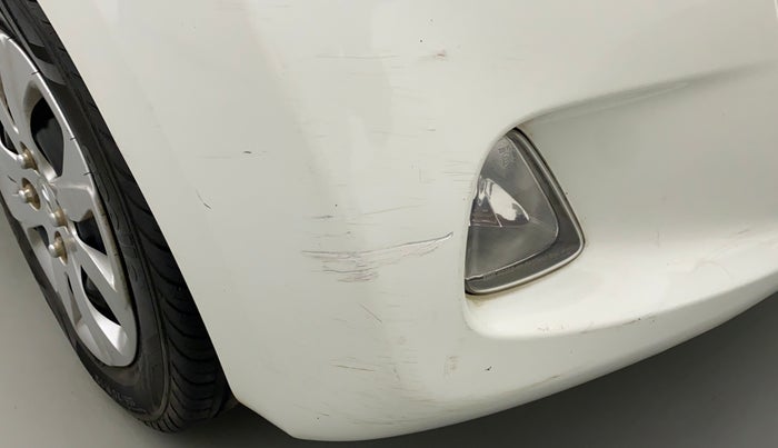 2016 Hyundai Eon SPORTZ, Petrol, Manual, 32,561 km, Front bumper - Minor scratches