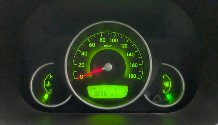 2016 Hyundai Eon SPORTZ, Petrol, Manual, 32,561 km, Odometer Image