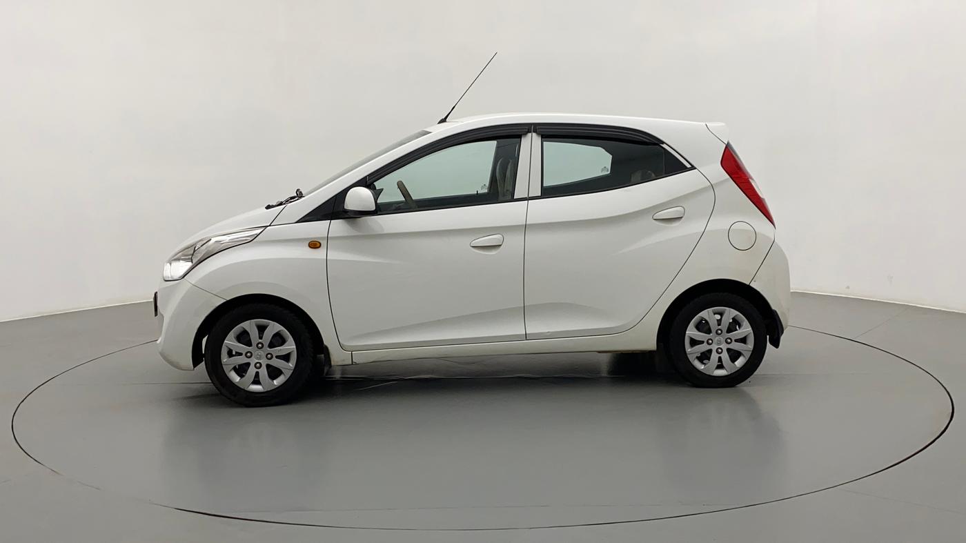 2016 Hyundai Eon SPORTZ, Petrol, Manual, 32,561 km, Left Side