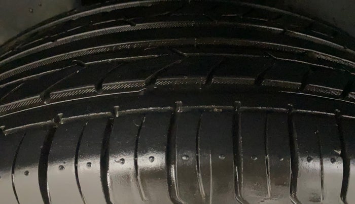 2018 Jeep Compass LIMITED 1.4 PETROL AT, Petrol, Automatic, 55,718 km, Right Rear Tyre Tread