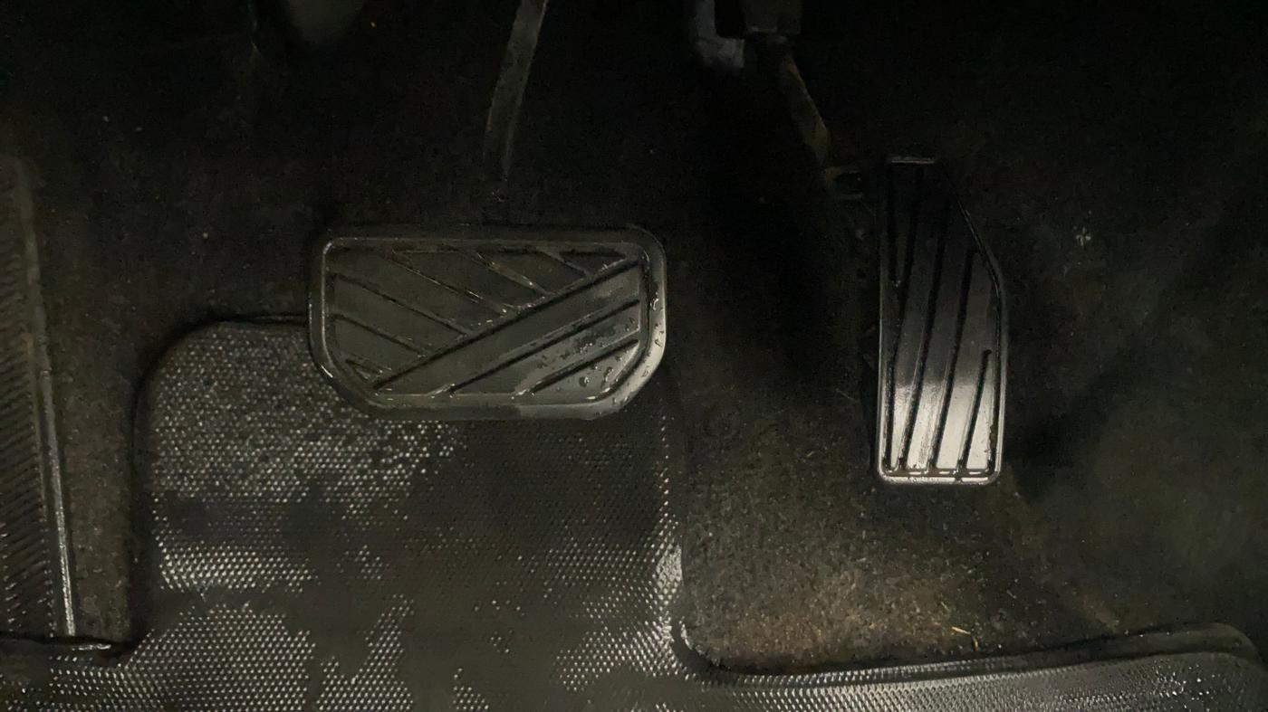 2022 Maruti Baleno ALPHA 1.2 AGS, Petrol, Automatic, 39,528 km, Pedals