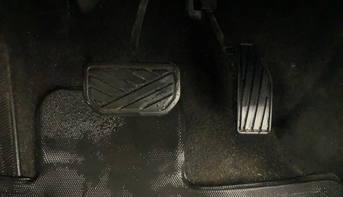 2022 Maruti Baleno ALPHA 1.2 AGS, Petrol, Automatic, 39,528 km, Pedals