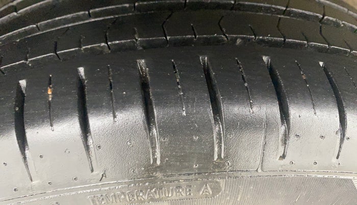 2022 Maruti Baleno ALPHA 1.2 AGS, Petrol, Automatic, 39,528 km, Right Rear Tyre Tread