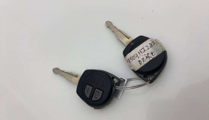 2020 Maruti Dzire VXI AMT, Petrol, Automatic, 99,162 km, Key Close Up