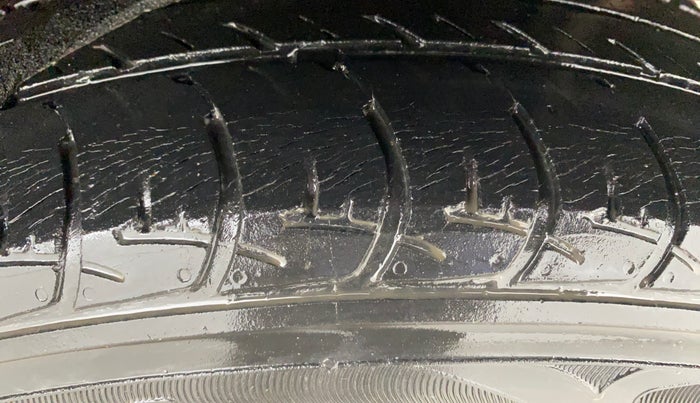 2019 Datsun Go Plus T(O), Petrol, Manual, 28,962 km, Left Rear Tyre Tread