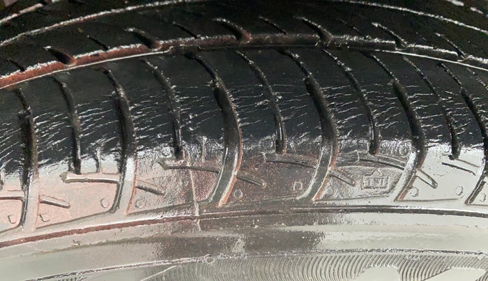 2019 Datsun Go Plus T(O), Petrol, Manual, 28,962 km, Left Front Tyre Tread