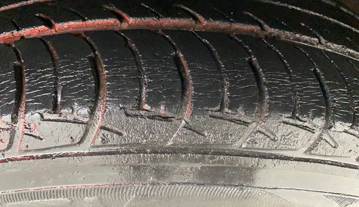 2019 Datsun Go Plus T(O), Petrol, Manual, 28,962 km, Right Front Tyre Tread