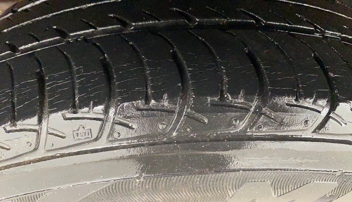 2019 Datsun Go Plus T(O), Petrol, Manual, 28,962 km, Right Rear Tyre Tread