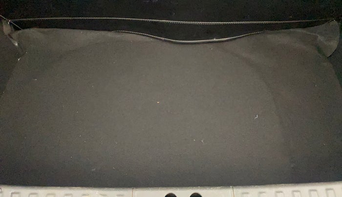 2017 Ford New Figo TITANIUM 1.2 PETROL MT, Petrol, Manual, 77,672 km, Boot Inside