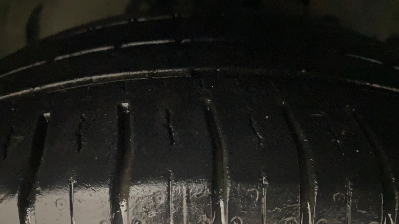 2017 Ford New Figo TITANIUM 1.2 PETROL MT, Petrol, Manual, 77,672 km, Right Front Tyre Tread