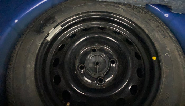 2017 Ford New Figo TITANIUM 1.2 PETROL MT, Petrol, Manual, 77,672 km, Spare Tyre