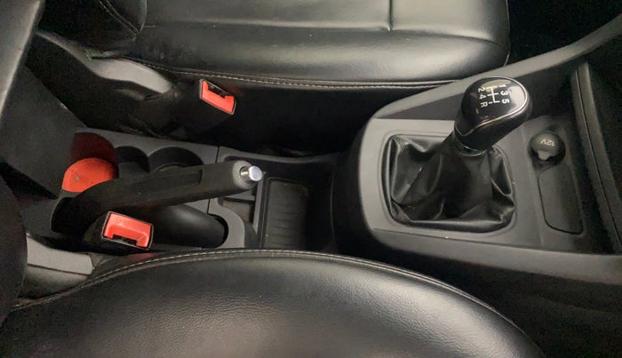 2017 Ford New Figo TITANIUM 1.2 PETROL MT, Petrol, Manual, 77,672 km, Gear Lever