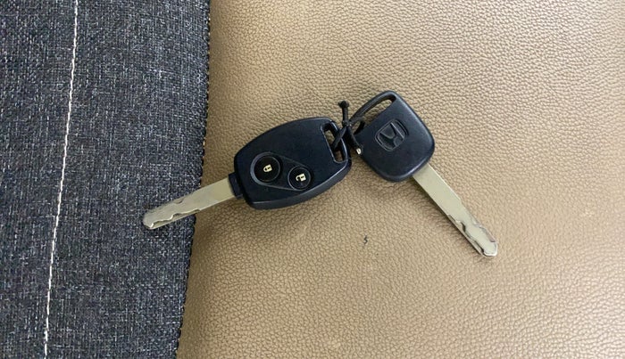 2013 Honda Brio S MT, Petrol, Manual, 63,427 km, Key Close Up