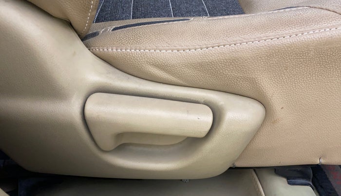 2013 Honda Brio S MT, Petrol, Manual, 63,427 km, Driver Side Adjustment Panel