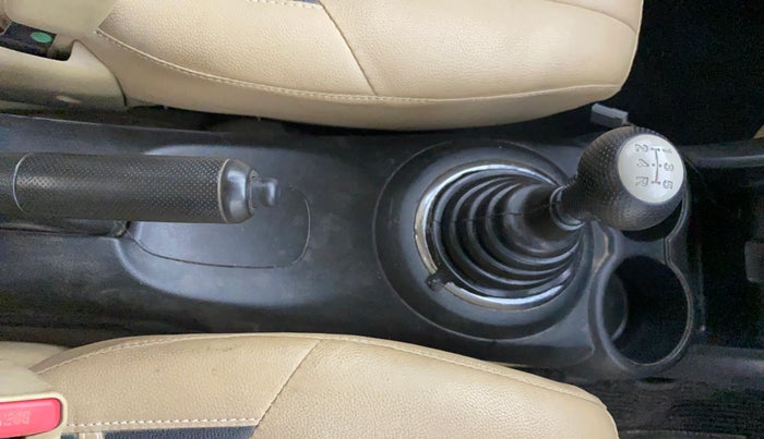 2013 Honda Brio S MT, Petrol, Manual, 63,427 km, Gear Lever