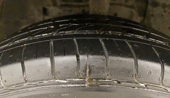 2021 Tata NEXON XM PETROL, Petrol, Manual, 34,367 km, Left Front Tyre Tread