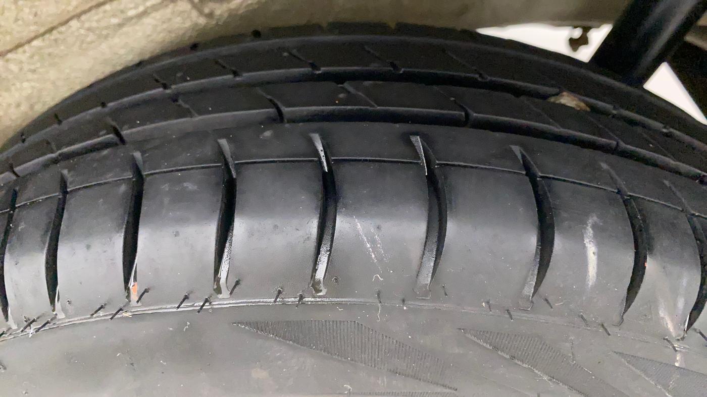 2017 Maruti Wagon R 1.0 VXI AMT, Petrol, Automatic, 69,849 km, Left Rear Tyre Tread