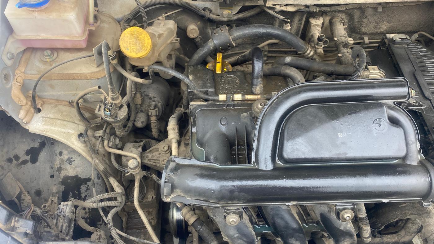2022 Renault Kwid CLIMBER 1.0 AMT Dual Tone , Petrol, Automatic, 10,758 km, Engine View - Right