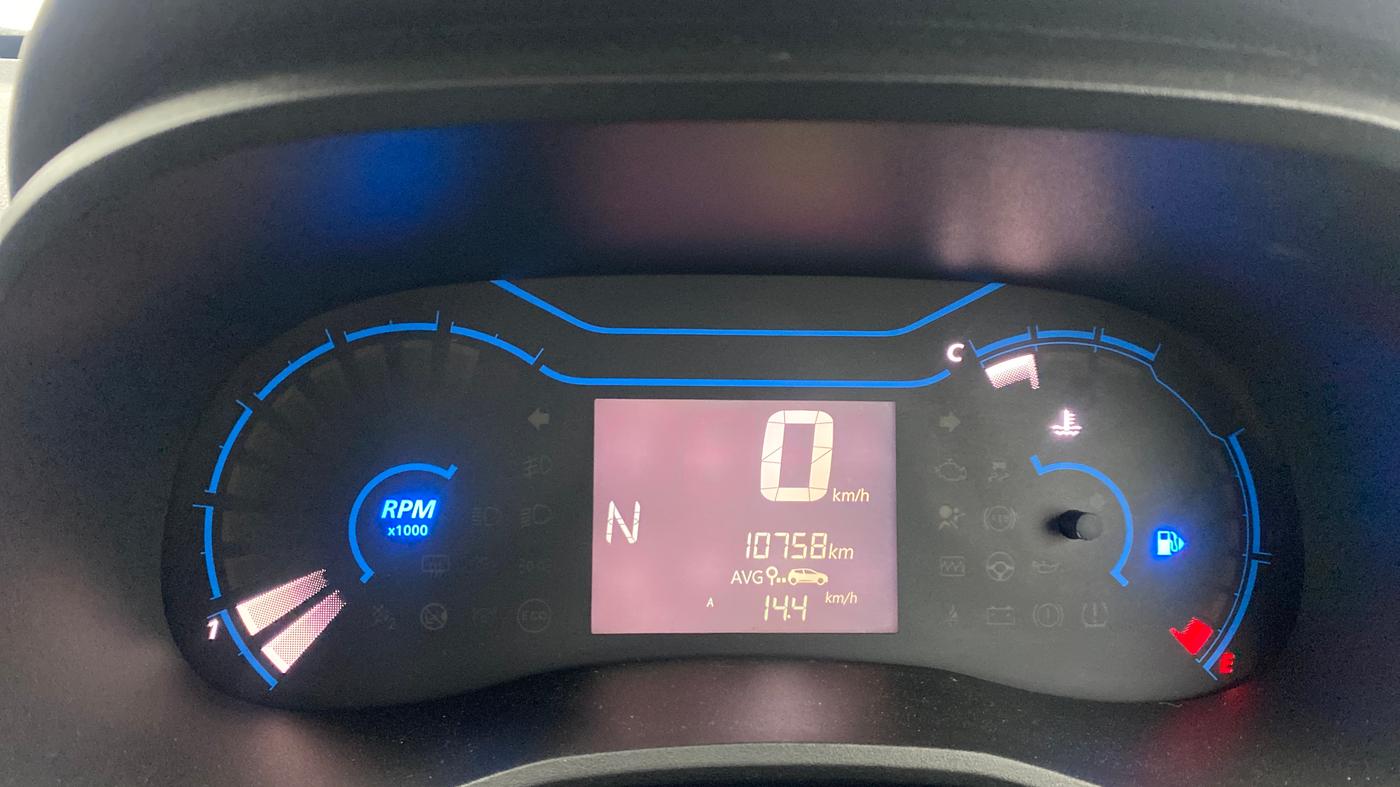 2022 Renault Kwid CLIMBER 1.0 AMT Dual Tone , Petrol, Automatic, 10,758 km, Odometer Image