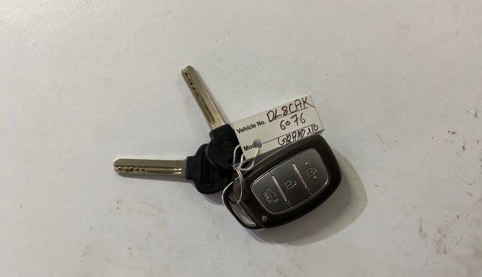 2014 Hyundai Grand i10 SPORTZ 1.2 KAPPA VTVT, Petrol, Manual, 21,804 km, Key Close Up