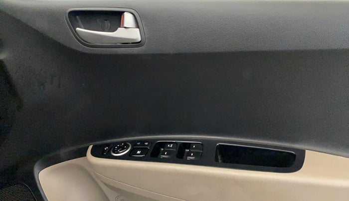 2014 Hyundai Grand i10 SPORTZ 1.2 KAPPA VTVT, Petrol, Manual, 21,804 km, Driver Side Door Panels Control