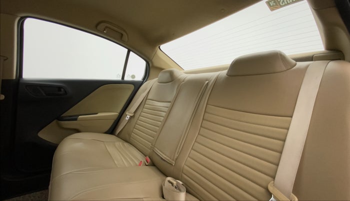 2014 Honda City 1.5L I-VTEC S MT, Petrol, Manual, 43,715 km, Right Side Rear Door Cabin