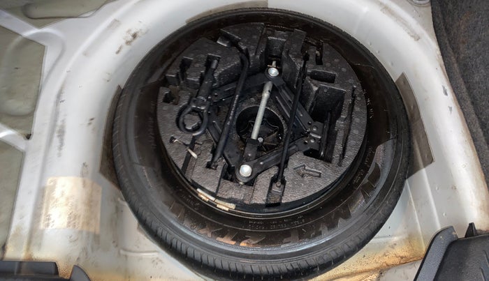 2017 Volkswagen Ameo TRENDLINE 1.2L, Petrol, Manual, 72,543 km, Spare Tyre