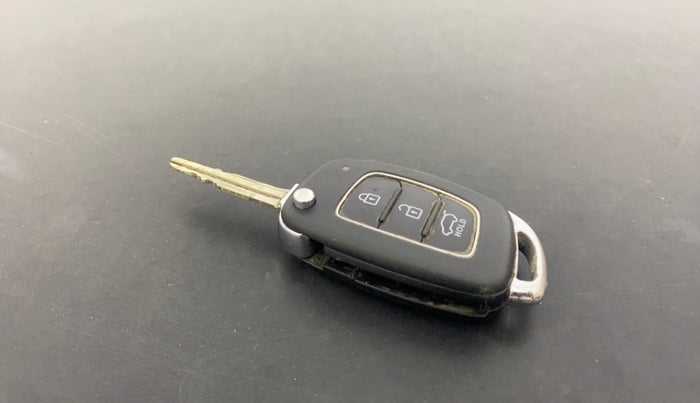 2018 Hyundai Elite i20 ASTA 1.2  CVT, Petrol, Automatic, 78,780 km, Key Close Up