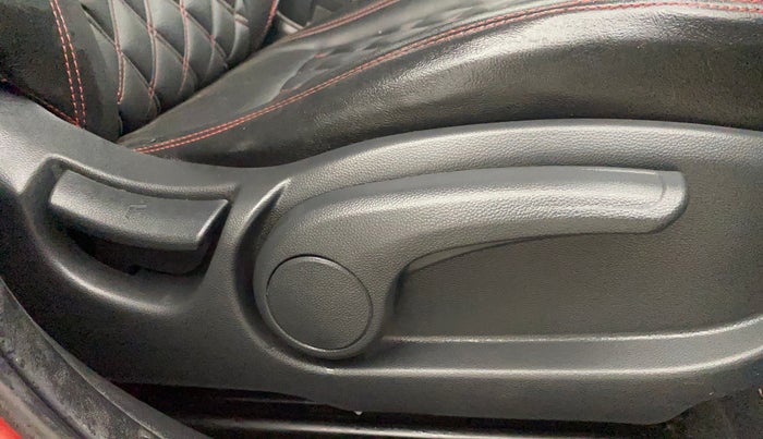 2018 Hyundai Elite i20 ASTA 1.2  CVT, Petrol, Automatic, 78,780 km, Driver Side Adjustment Panel