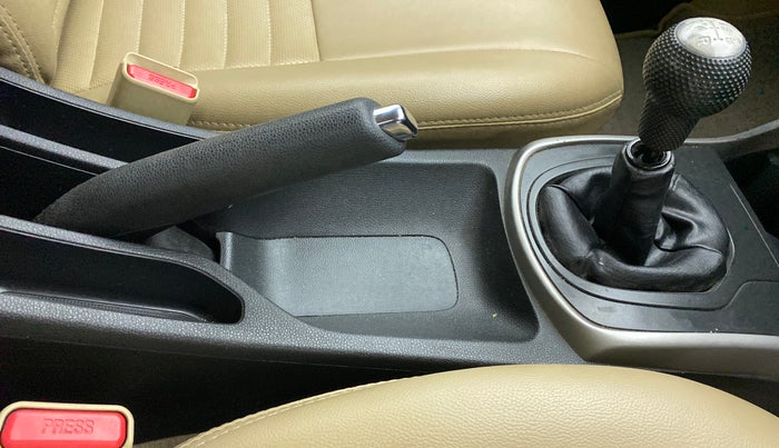 2017 Honda City V MT PETROL, Petrol, Manual, 46,014 km, Gear Lever