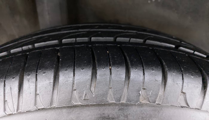 2017 Honda City V MT PETROL, Petrol, Manual, 46,014 km, Right Rear Tyre Tread