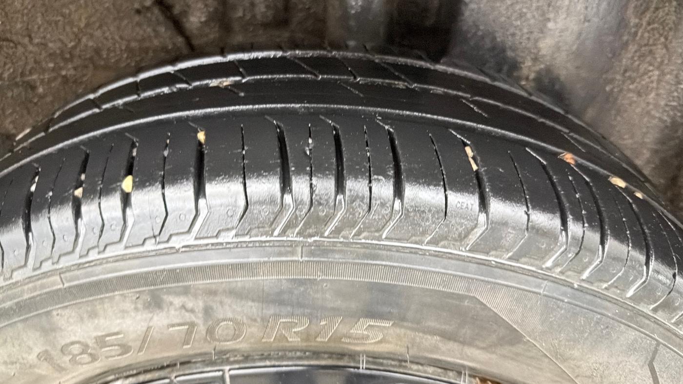 2023 Tata PUNCH PURE MT, Petrol, Manual, 13,997 km, Left Rear Tyre Tread
