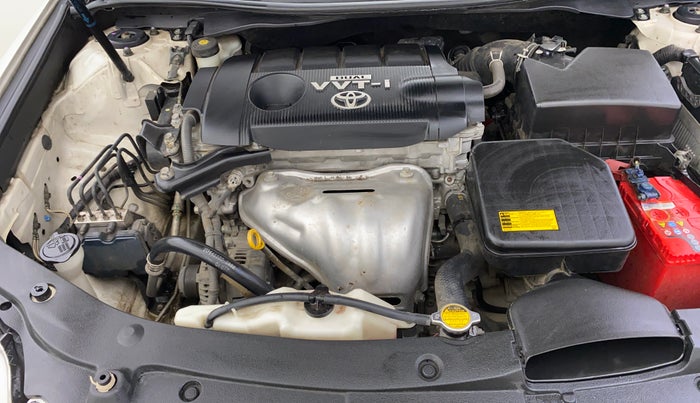 2014 Toyota Camry 2.5L AT, Petrol, Automatic, 30,555 km, Engine View - Right